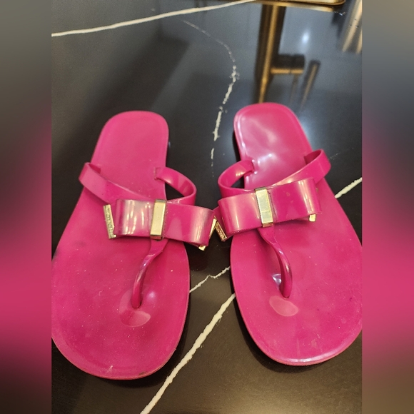 Michael Kors Sandals - Picture 1 of 3